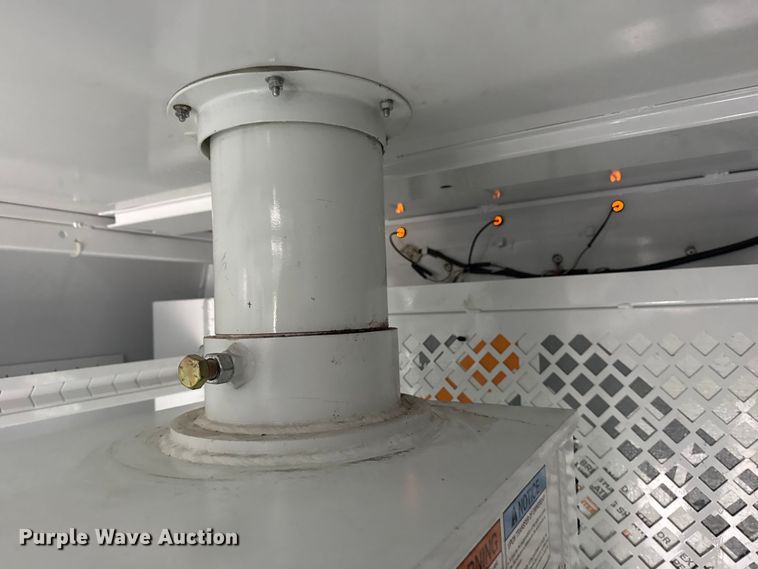 image for item DO8501 2022 Ford E350 Super Duty van with bucket lift