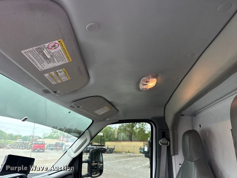 image for item DO8501 2022 Ford E350 Super Duty van with bucket lift