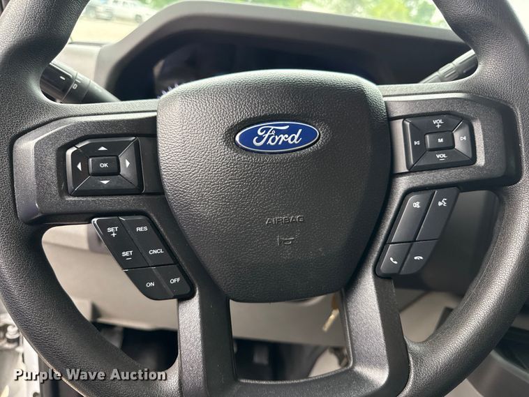 image for item DO8501 2022 Ford E350 Super Duty van with bucket lift