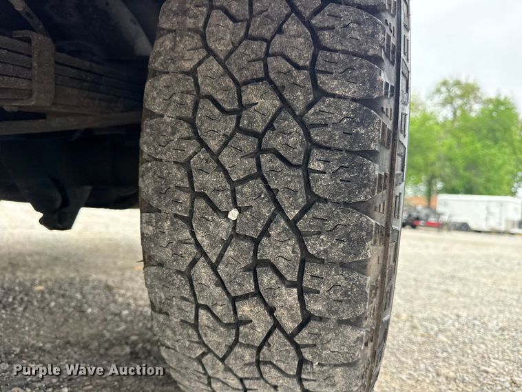 image for item DO8501 2022 Ford E350 Super Duty van with bucket lift