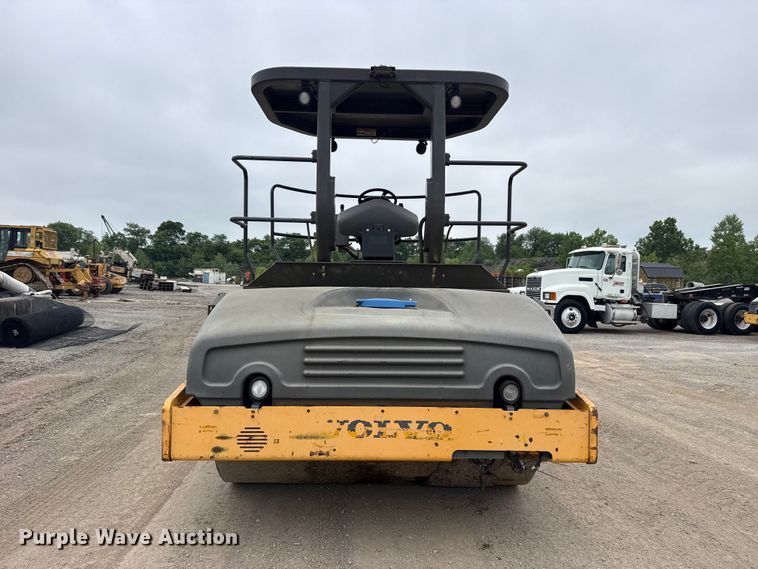 image for item DO8508 20115 Volvo DD140 double drum vibratory roller