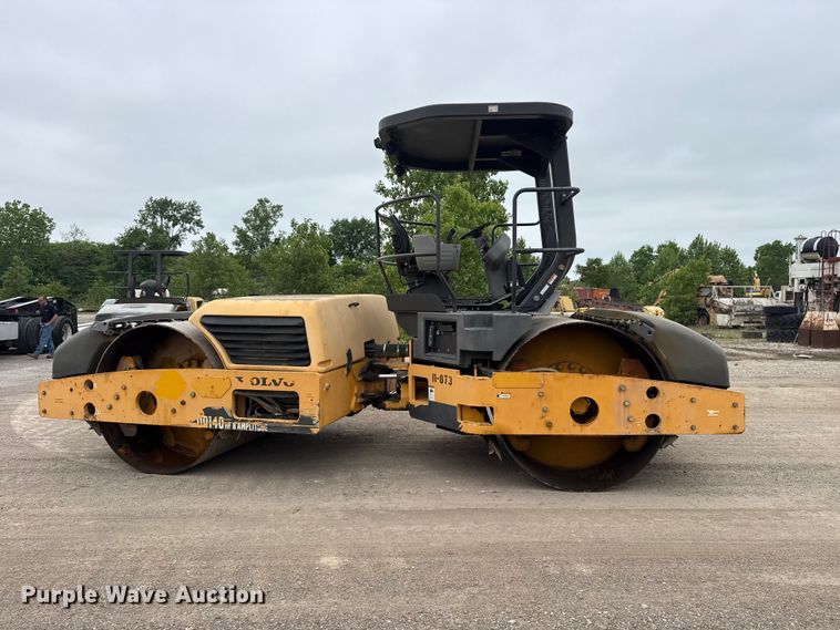 image for item DO8508 20115 Volvo DD140 double drum vibratory roller