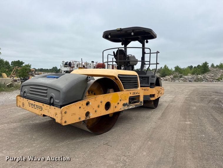 image for item DO8508 20115 Volvo DD140 double drum vibratory roller