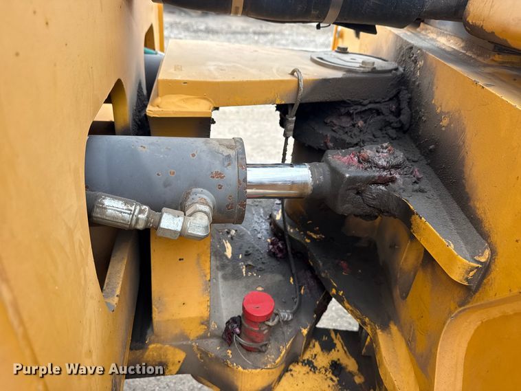 image for item DO8508 20115 Volvo DD140 double drum vibratory roller