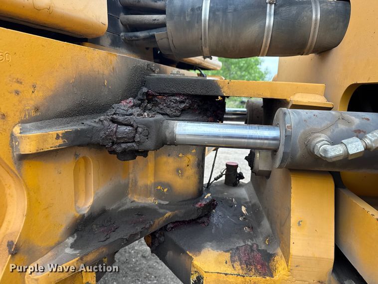 image for item DO8508 20115 Volvo DD140 double drum vibratory roller