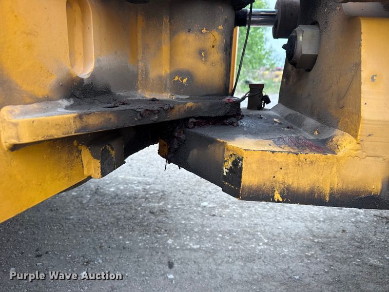 image for item DO8508 20115 Volvo DD140 double drum vibratory roller