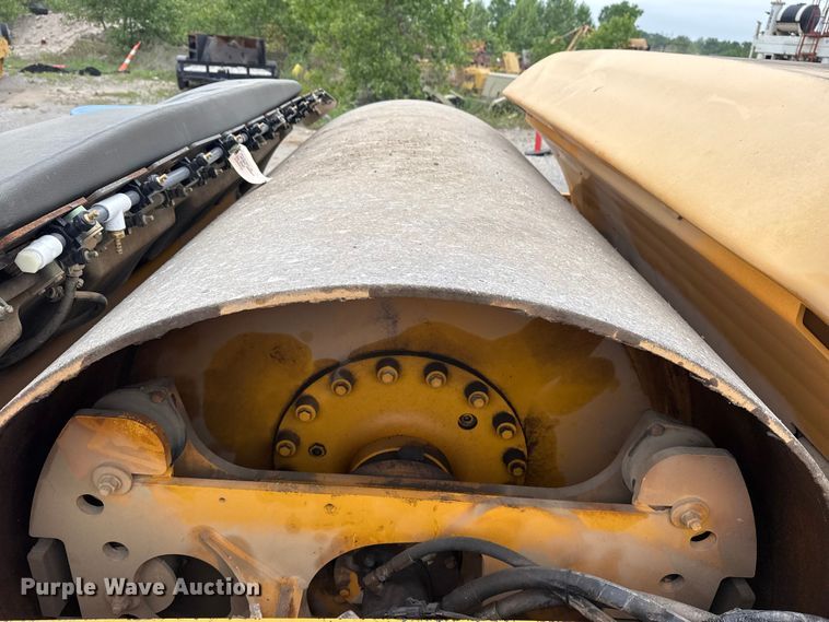image for item DO8508 20115 Volvo DD140 double drum vibratory roller
