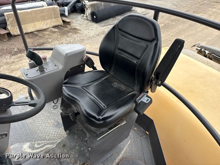 image for item DO8508 20115 Volvo DD140 double drum vibratory roller