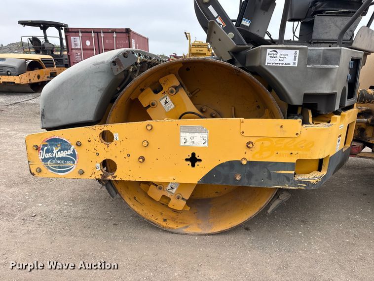 image for item DO8509 2008 Volvo DD138HF double drum vibratory roller