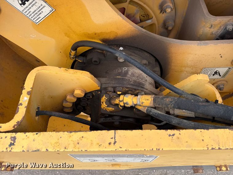 image for item DO8509 2008 Volvo DD138HF double drum vibratory roller