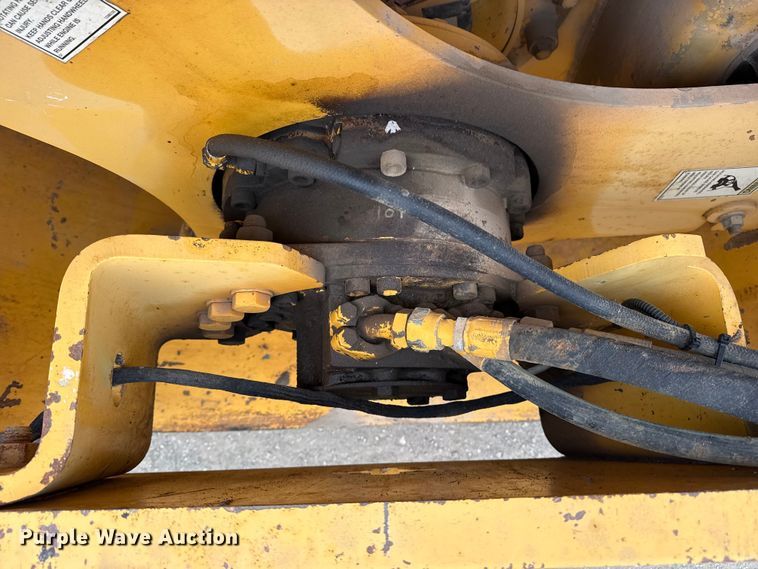 image for item DO8509 2008 Volvo DD138HF double drum vibratory roller