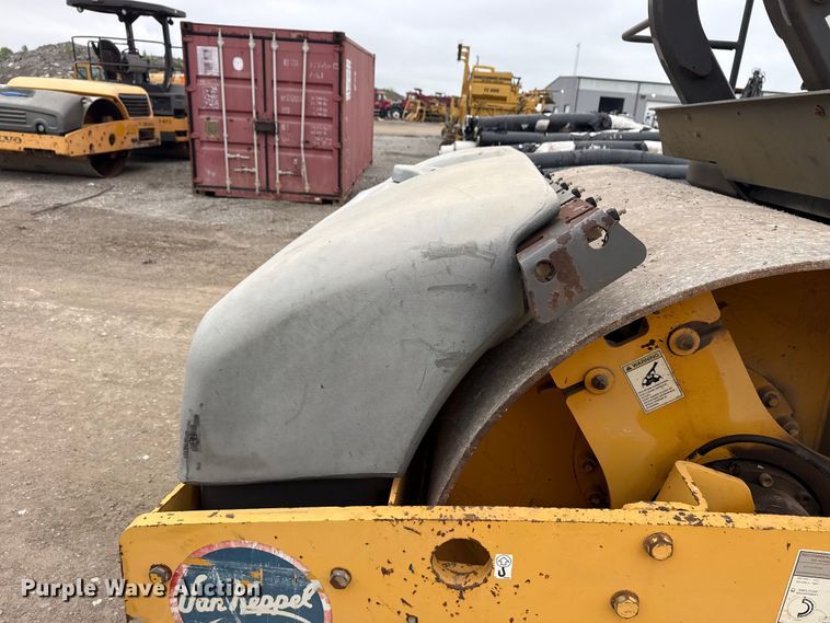 image for item DO8509 2008 Volvo DD138HF double drum vibratory roller