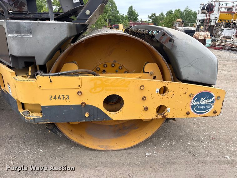 image for item DO8509 2008 Volvo DD138HF double drum vibratory roller