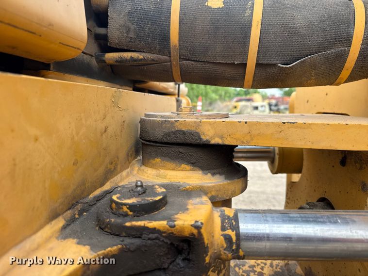 image for item DO8509 2008 Volvo DD138HF double drum vibratory roller