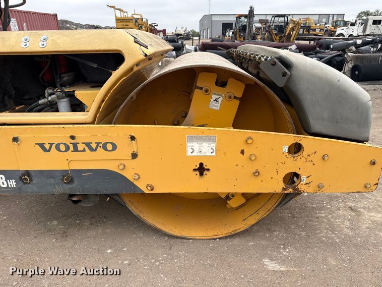 image for item DO8509 2008 Volvo DD138HF double drum vibratory roller