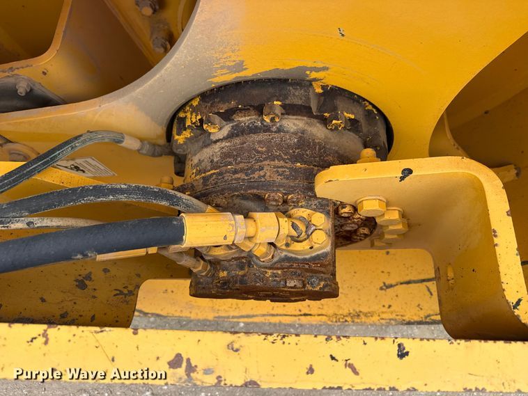 image for item DO8509 2008 Volvo DD138HF double drum vibratory roller