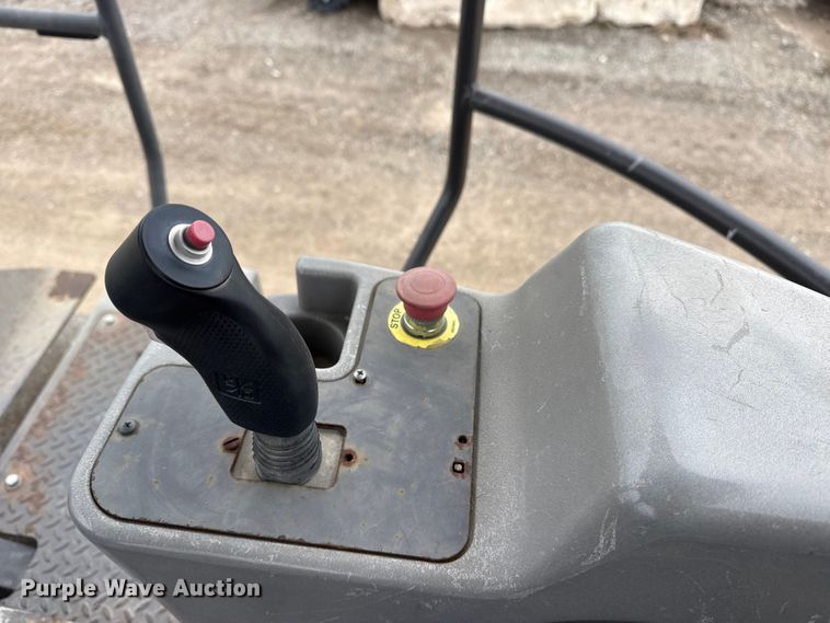 image for item DO8509 2008 Volvo DD138HF double drum vibratory roller