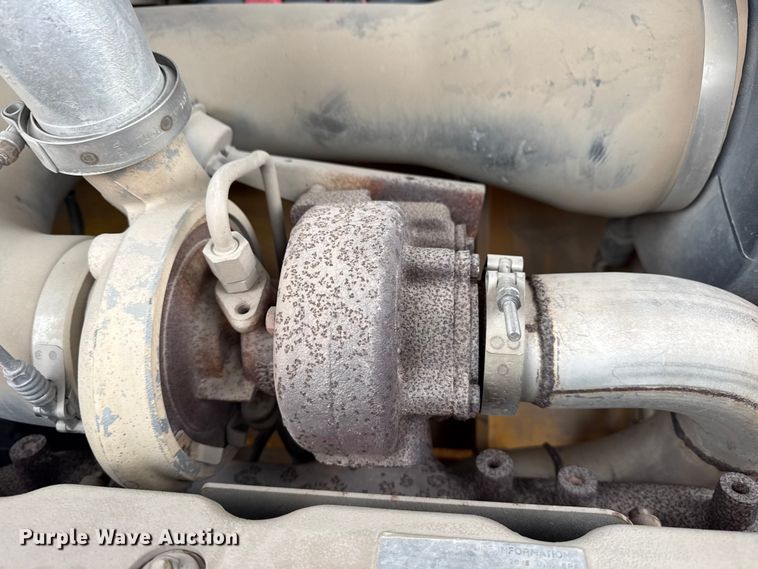 image for item DO8509 2008 Volvo DD138HF double drum vibratory roller