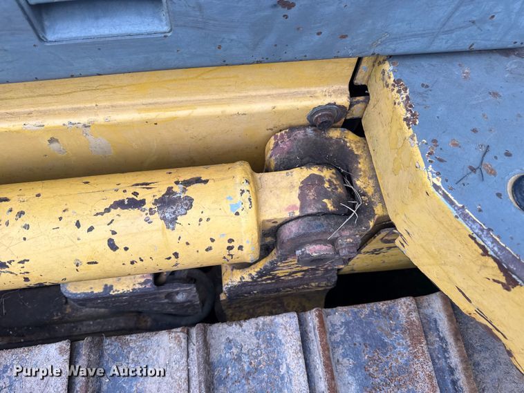 image for item DO8510 1999 Komatsu D41P-6 dozer