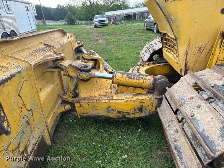 image for item DO8510 1999 Komatsu D41P-6 dozer
