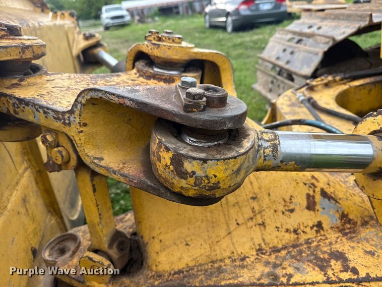 image for item DO8510 1999 Komatsu D41P-6 dozer