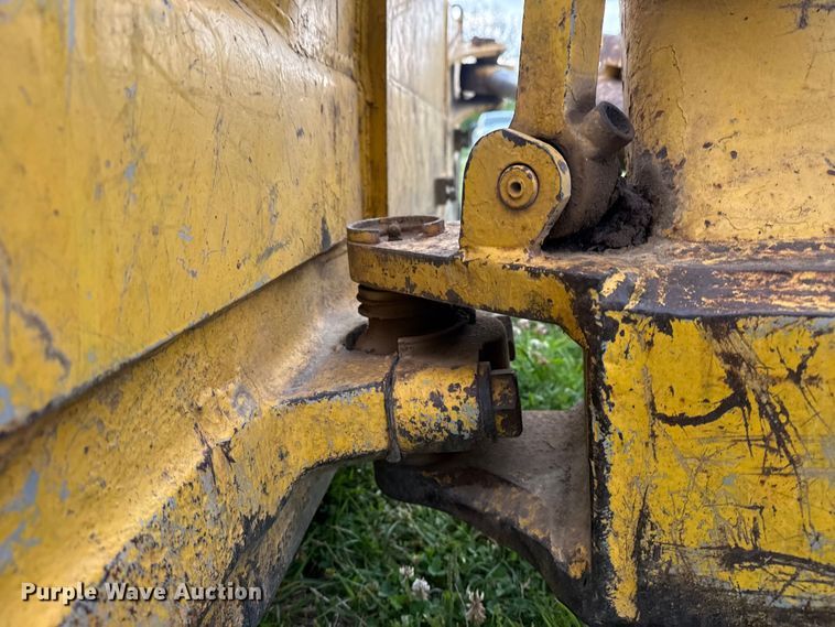 image for item DO8510 1999 Komatsu D41P-6 dozer