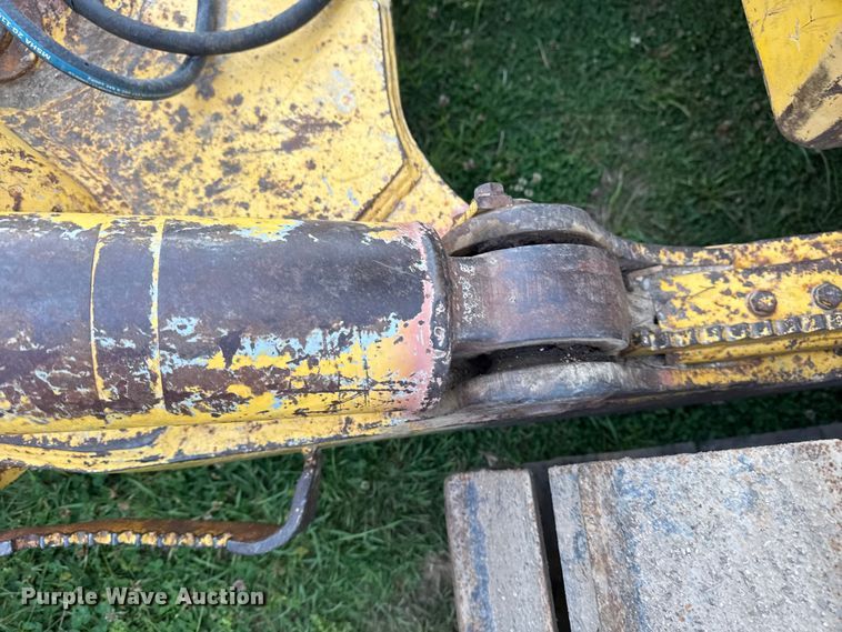 image for item DO8510 1999 Komatsu D41P-6 dozer