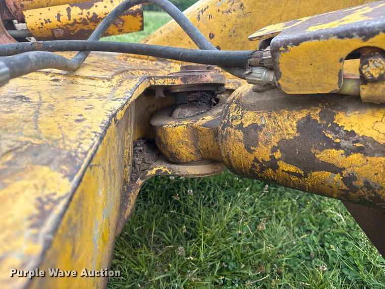 image for item DO8510 1999 Komatsu D41P-6 dozer