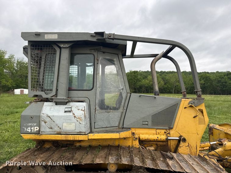 image for item DO8510 1999 Komatsu D41P-6 dozer