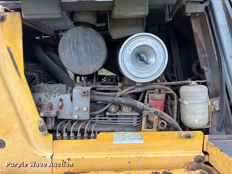 image for item DO8510 1999 Komatsu D41P-6 dozer