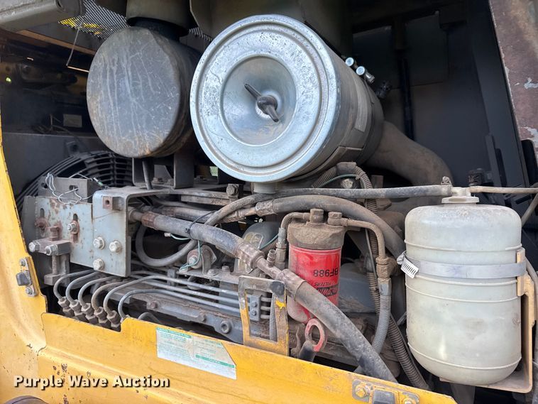 image for item DO8510 1999 Komatsu D41P-6 dozer