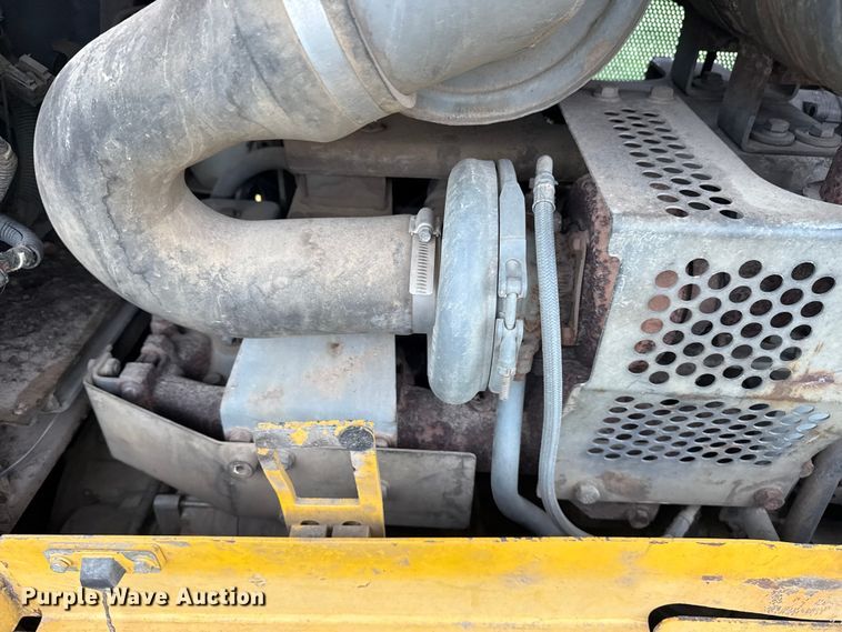 image for item DO8510 1999 Komatsu D41P-6 dozer