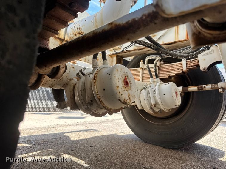 image for item DQ2938 2004 Cusco tank trailer