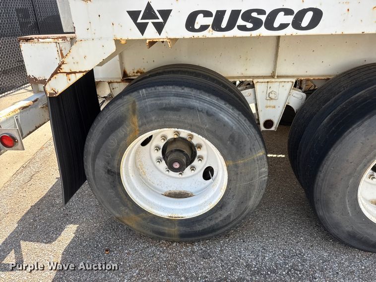 image for item DQ2938 2004 Cusco tank trailer