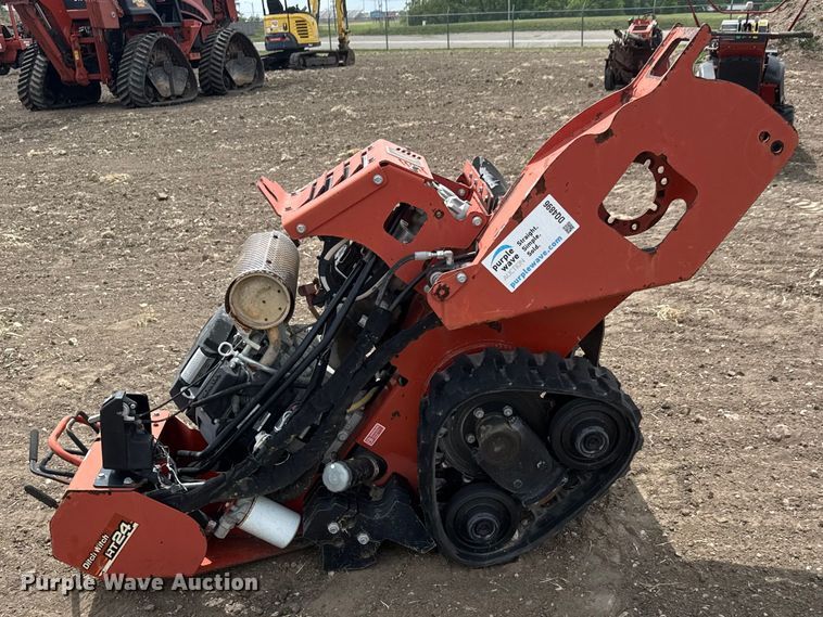 image for item DQ4896 2010 Ditch Witch RT24 trencher