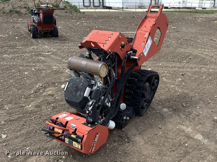 image for item DQ4896 2010 Ditch Witch RT24 trencher