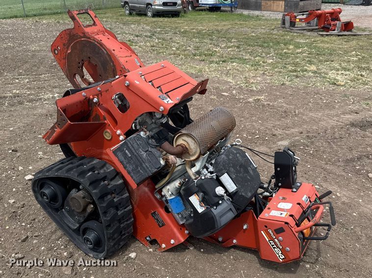 image for item DQ4896 2010 Ditch Witch RT24 trencher
