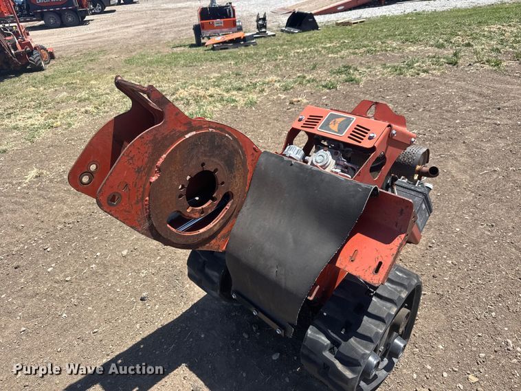 image for item DQ4896 2010 Ditch Witch RT24 trencher