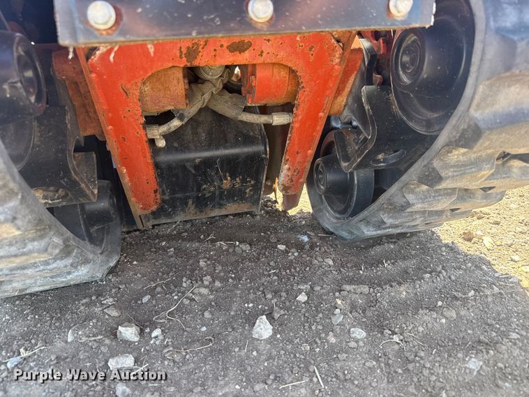 image for item DQ4896 2010 Ditch Witch RT24 trencher