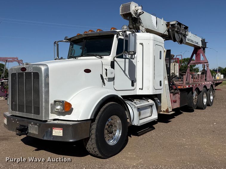 image for item DS6806 2012 Peterbilt 365 crane truck