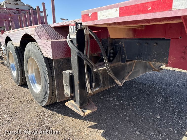 image for item DS6806 2012 Peterbilt 365 crane truck