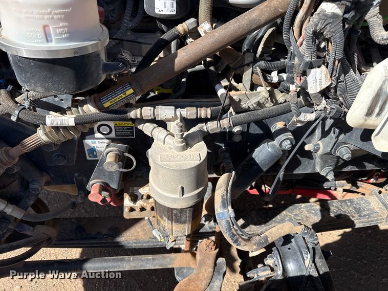 image for item DS6806 2012 Peterbilt 365 crane truck