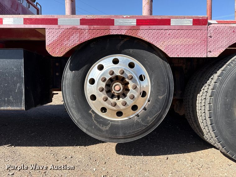 image for item DS6806 2012 Peterbilt 365 crane truck