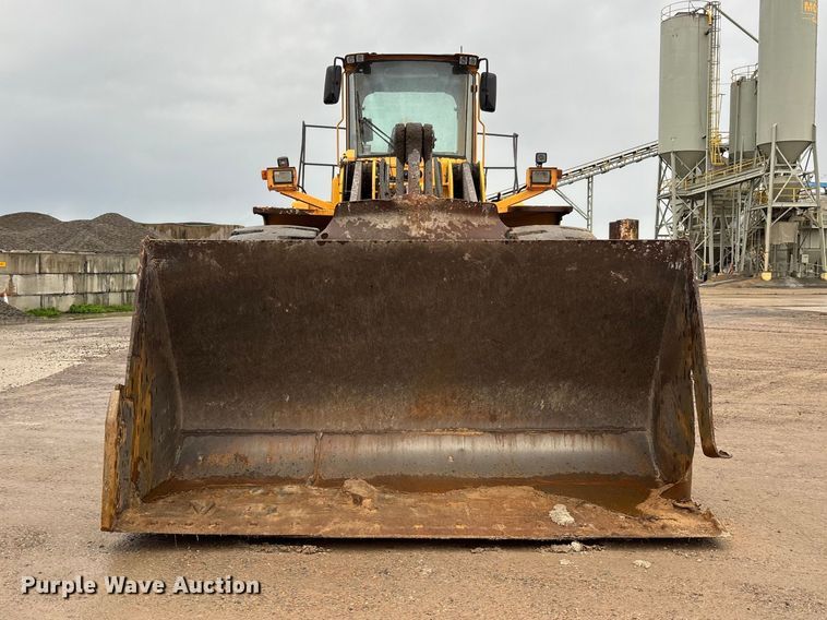 image for item DT0064 2007 Volvo L220E wheel loader