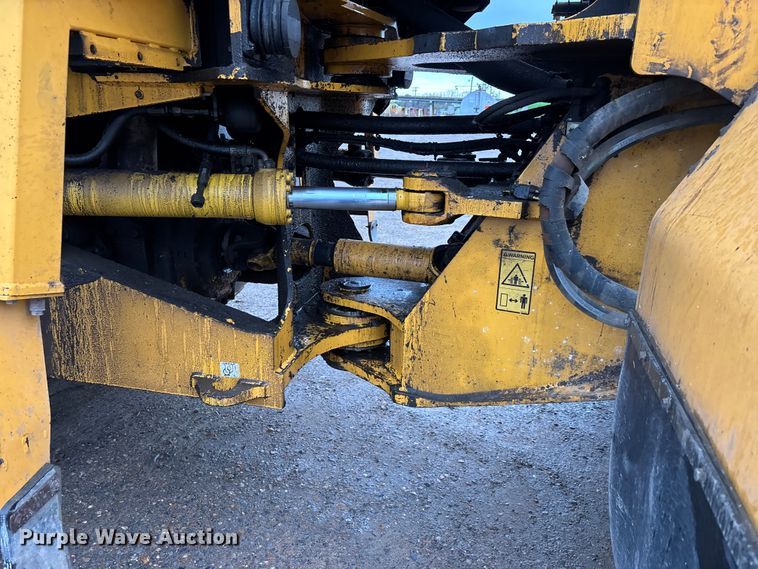 image for item DT0064 2007 Volvo L220E wheel loader