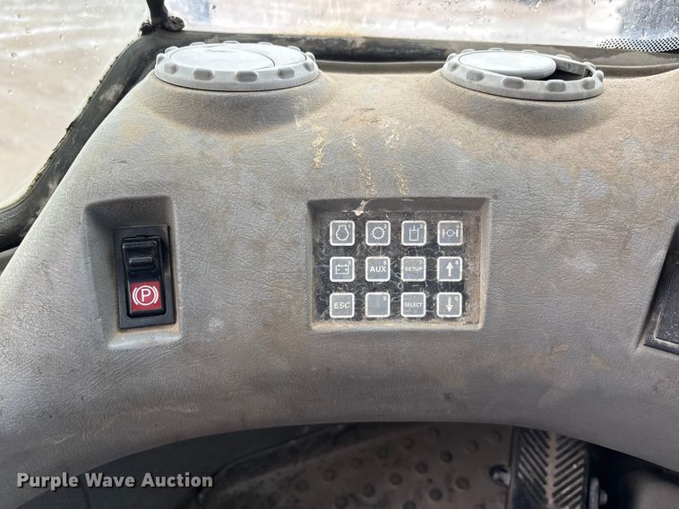 image for item DT0064 2007 Volvo L220E wheel loader