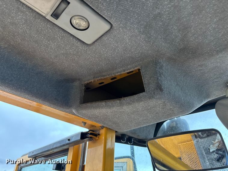 image for item DT0064 2007 Volvo L220E wheel loader