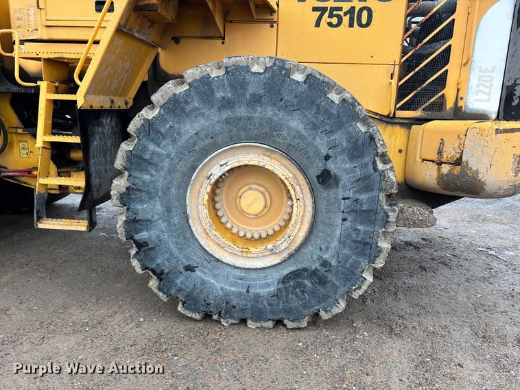 image for item DT0064 2007 Volvo L220E wheel loader
