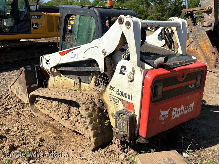 image for item DT0141 2017 Bobcat T595 tracked skid steer loader