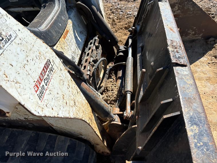image for item DT0141 2017 Bobcat T595 tracked skid steer loader